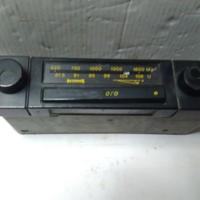 Piccola autoradio an 70 ritmo targa oro in om/fm