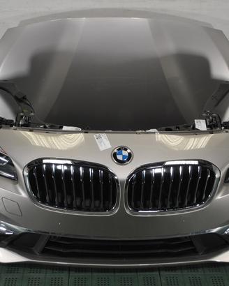 BMW serie 2 F46 Musata cofano paraurti fari LED