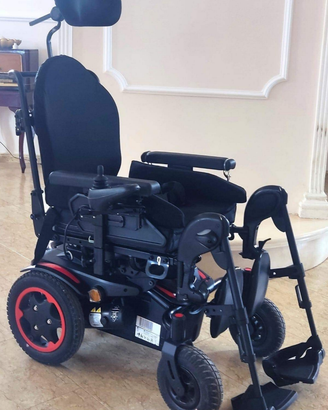 Carrozzina a Rotelle Elettrica Quickie Q200R