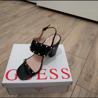 Sandali neri con borchie dorate Guess n. 38