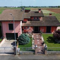 VILLA SINGOLA A ROVERBELLA