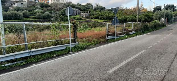 Acireale nord, terreno agricolo mq. 8000