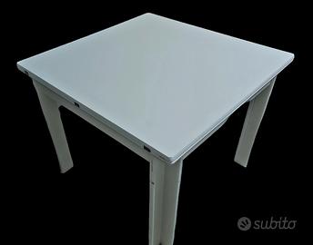 Tavolo quadrato allungabile 