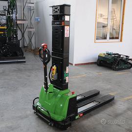 Carrello elevatore Autocaricante fino a 1000 Kg