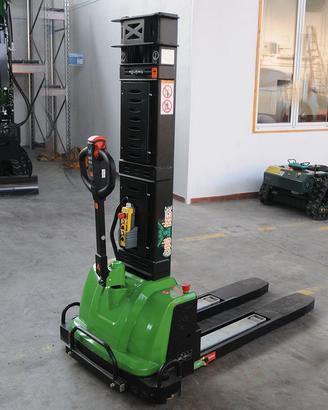 Carrello elevatore Autocaricante fino a 1000 Kg