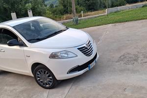 Lancia Ypsilon 1.2 69 CV 5 porte GPL Ecochic Silve