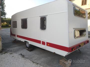 Roulotte camperizzata - 2023 - valuto permuta
