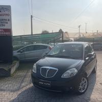 Lancia Ypsilon 1.4 Platino Ecochic GPL