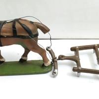 Quiralu France Cavallo con erpice in piombo 