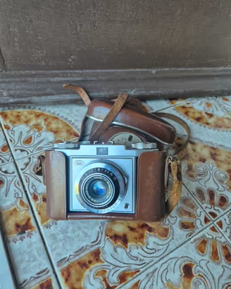 fotocamera vintage  zeiss icon contina  anni 50