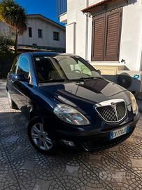 Lancia ypsilon serie oro