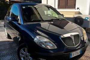 Lancia ypsilon serie oro