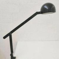 Lampada da tavolo in ABS. Prod.Kartell