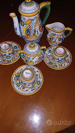 Servizio da caffe' in maiolica di Deruta