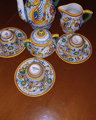 Servizio da caffe' in maiolica di Deruta