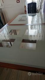 Tavolo allungabile con vetro satinato 