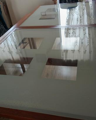 Tavolo allungabile con vetro satinato 