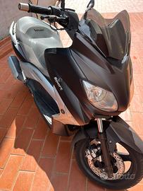 Scooter xmax250