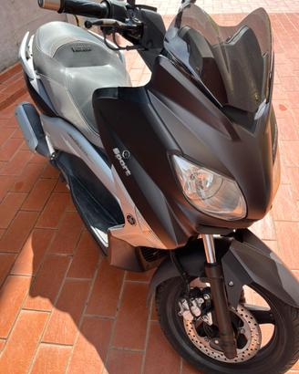 Scooter xmax250