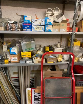 interruttori e placchette elettriche