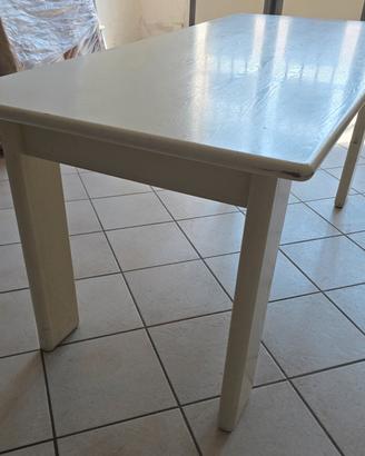 Tavolo da cucina in legno