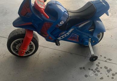 Moto con rotelle spiderman