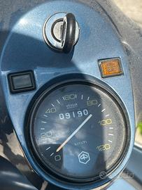Vespa pe 200
