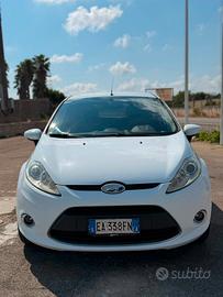 Ford Fiesta 1.4 5 porte Bz.- GPL Titanium