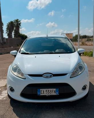 Ford Fiesta 1.4 5 porte Bz.- GPL Titanium