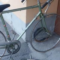 Bici da corsa italvelo e accessori