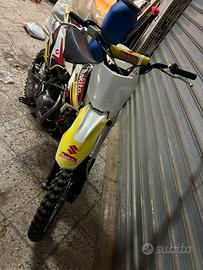 Moto cross kayo