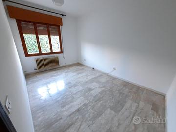 Trilocale, libero, in centro paese