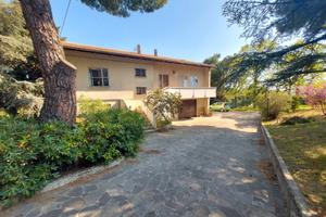 Villa con parco anche genitori e figli