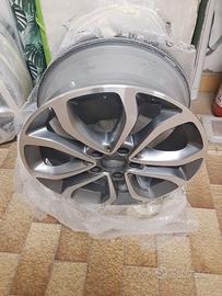 n° 4 Cerchi Mercedes Benz C-Class 7JX17H2 ET485