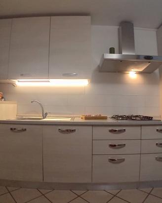 Cucina componibile 3,60 m con elettrodomestici – o