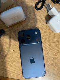 Apple iPhone 17 pro solo back cover OEM