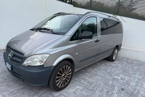 Mercedes Vito Bus 9 Posti Vettura