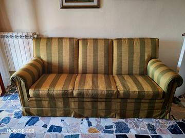 Divano verde 3 posti
