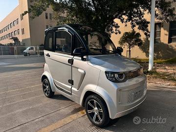 Microcar per anziani e disabili 