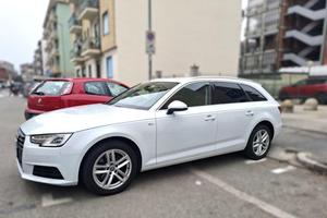 AUDI A4 Avant 2.0 TDI 150 CV S line edition