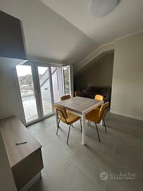 Catanzaro v.l.della valle appartamento arredato