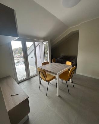 Catanzaro v.l.della valle appartamento arredato