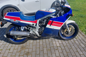 Suzuki gsx 750r limited edition