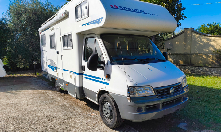 Camper Adria Coral Adriatik 6 posti mans