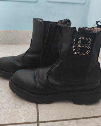   scarpe nere Bambina n.33 Biagiotti 