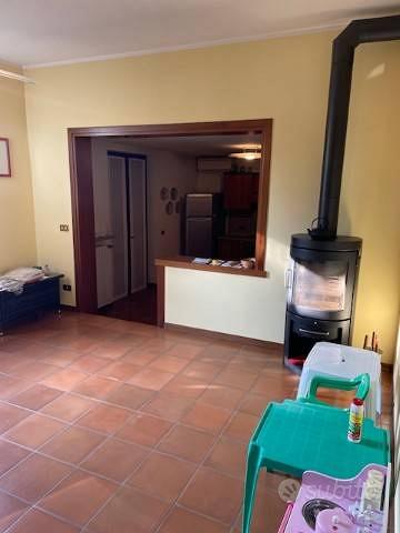 Villa di 289 m² con 5 locali e box auto doppio a S - Altro