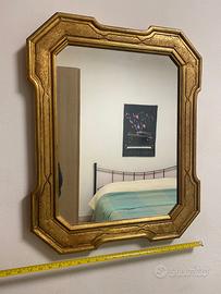 Specchio Vintage in Legno Dorato