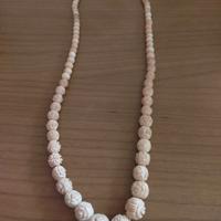 Collana africana intagliata a mano