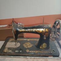 MACCHINA DA CUCIRE VINTAGE