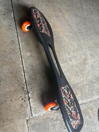 Waveboard oxelo arancione e nero. Skate a 2 ruote